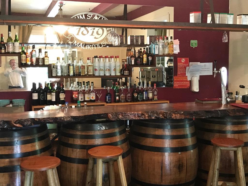 Route du Thé — Bois Chéri & Saint Aubin — ambiance