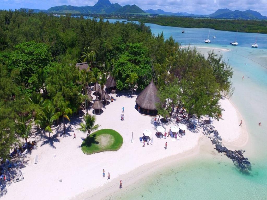 Île aux Cerfs — Catamaran + Cascade GRSE