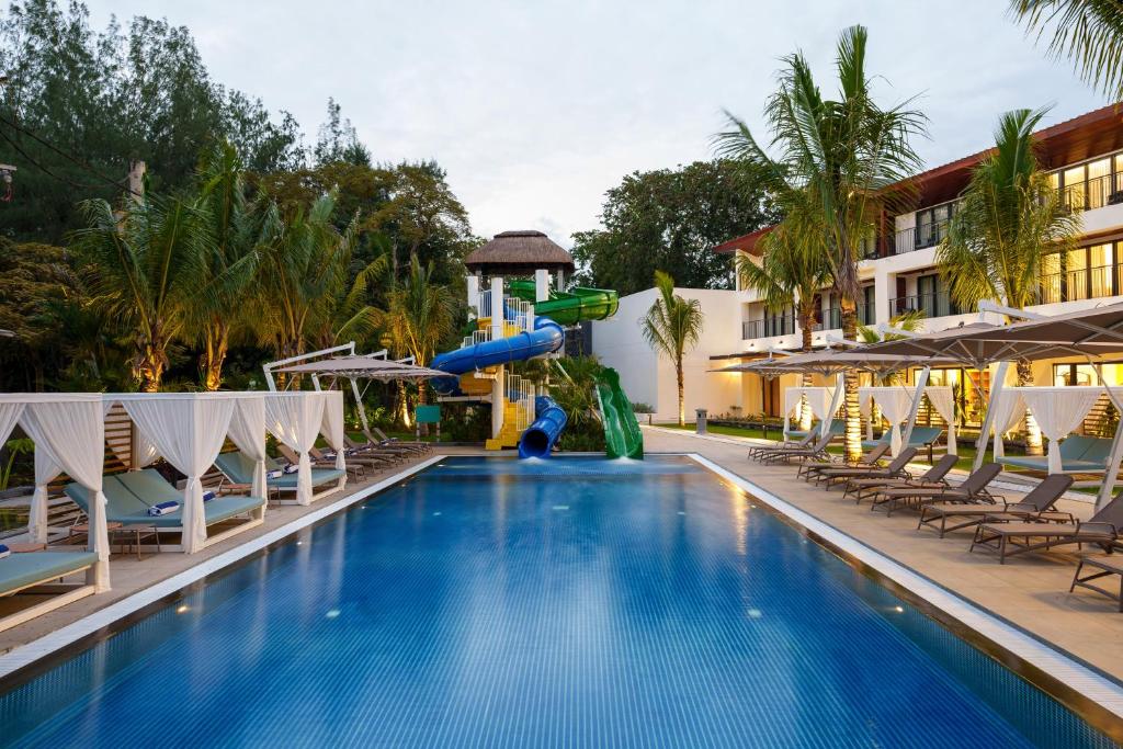Ocean’s Creek Beach Hotel — en situation