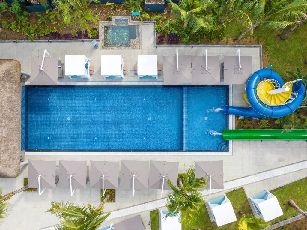 Ocean’s Creek Beach Hotel — gros plan