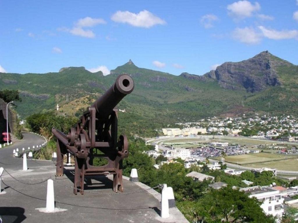 Jardin de Pamplemousses, Sugar World & Port Louis — cadre naturel